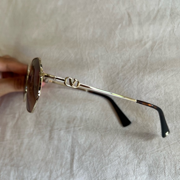 VALENTINO V Logo Octagonal Brown Gradient Glasses w/ Original box, cloth, case - Picture 3 of 6